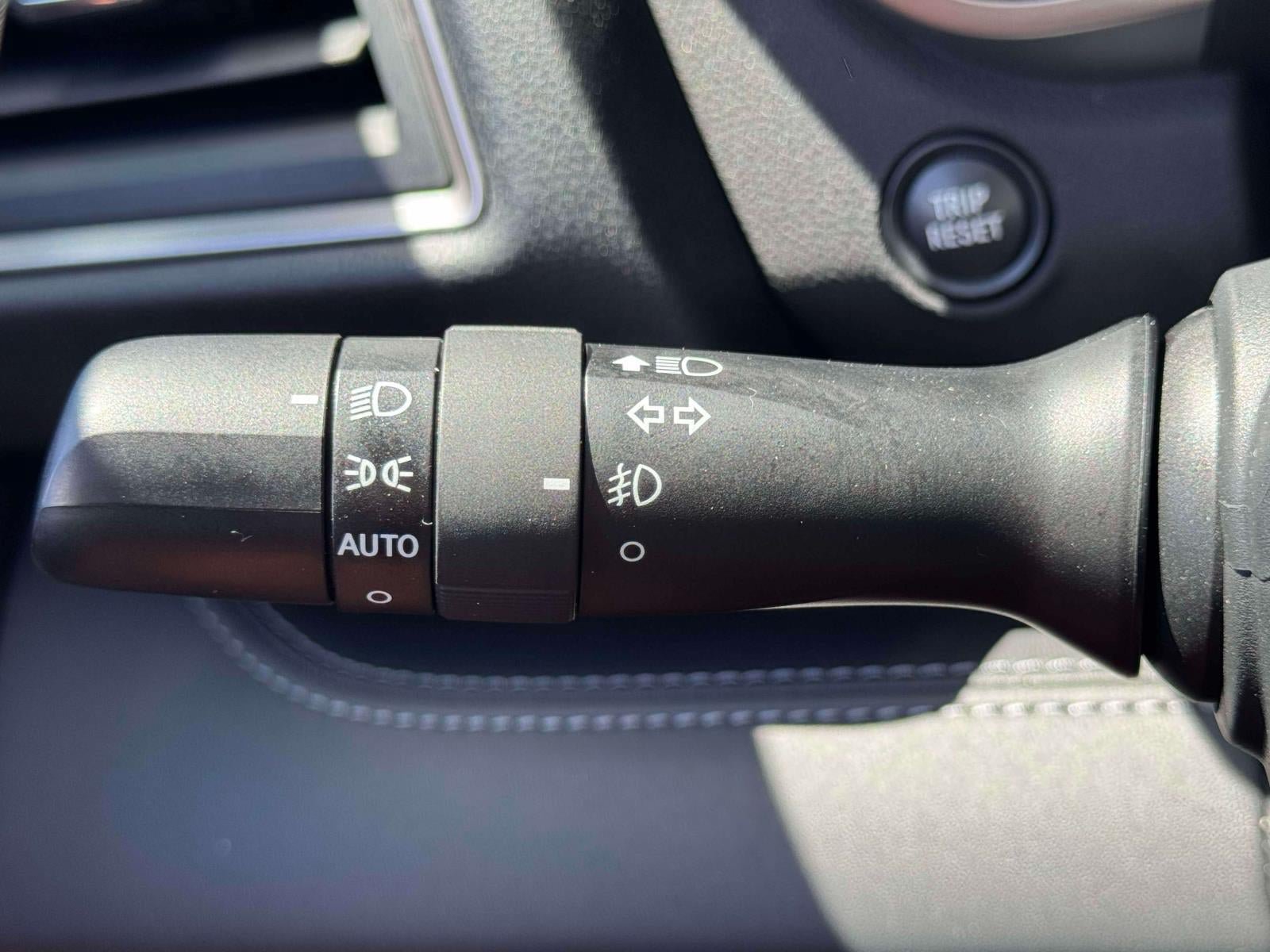 Used 2025 Subaru Ascent Touring AWD/4WD image 17