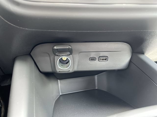 New 2026 Chevrolet Trax LS w/ LS Convenience Package FWD image 27