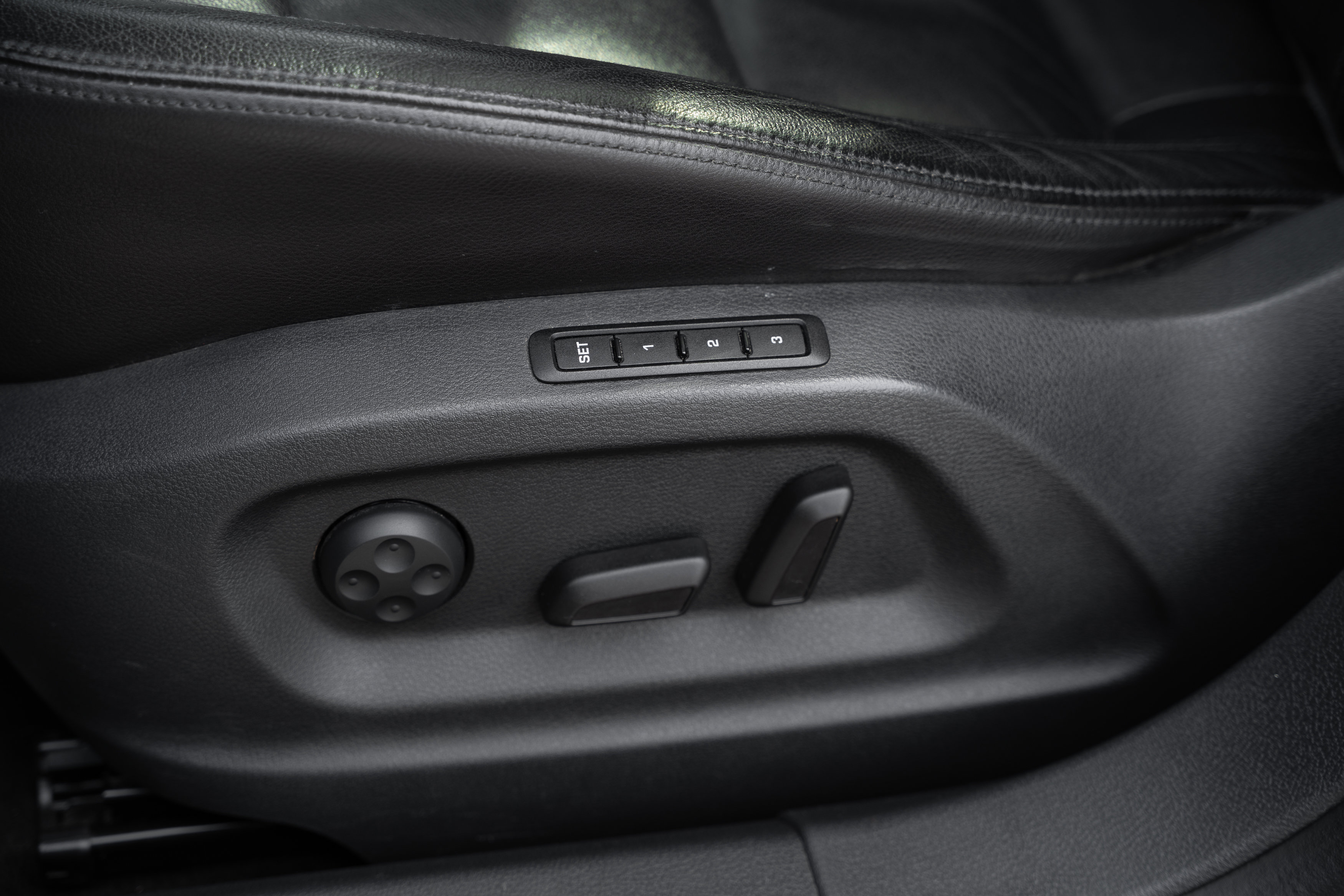 Used 2016 Volkswagen Tiguan SEL image 21