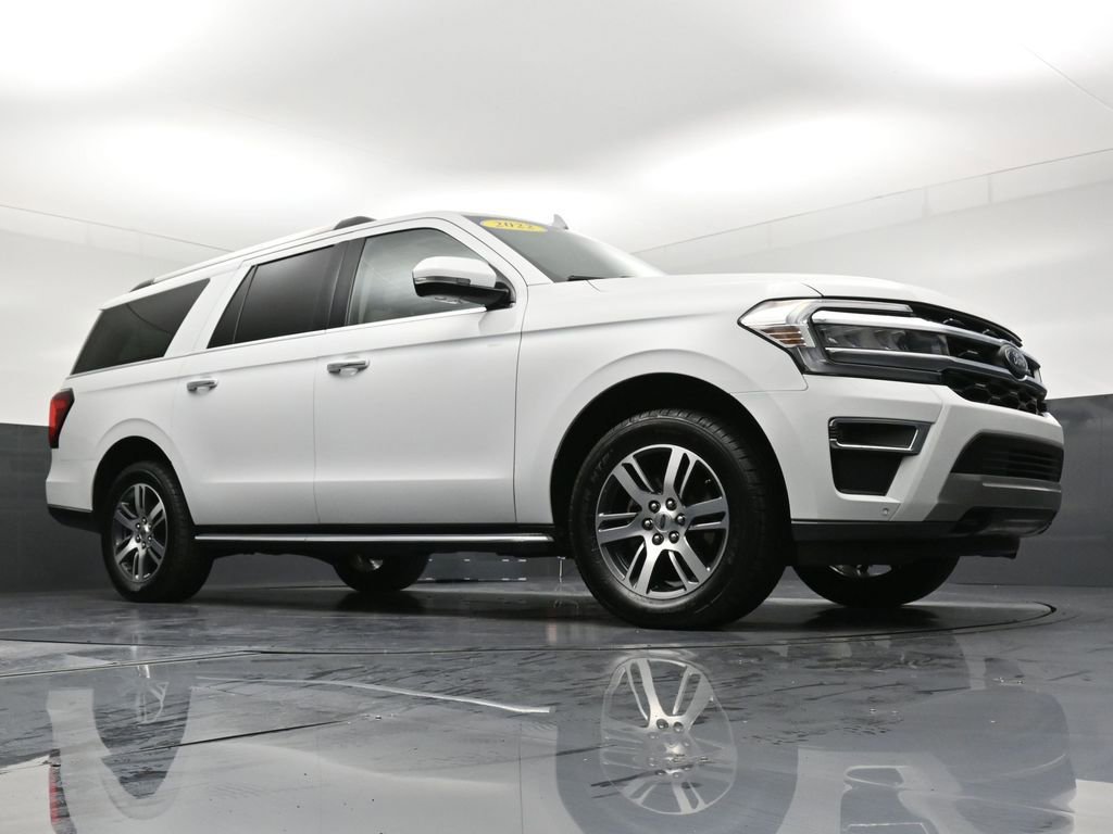 Used 2022 Ford Expedition Max Limited image 32