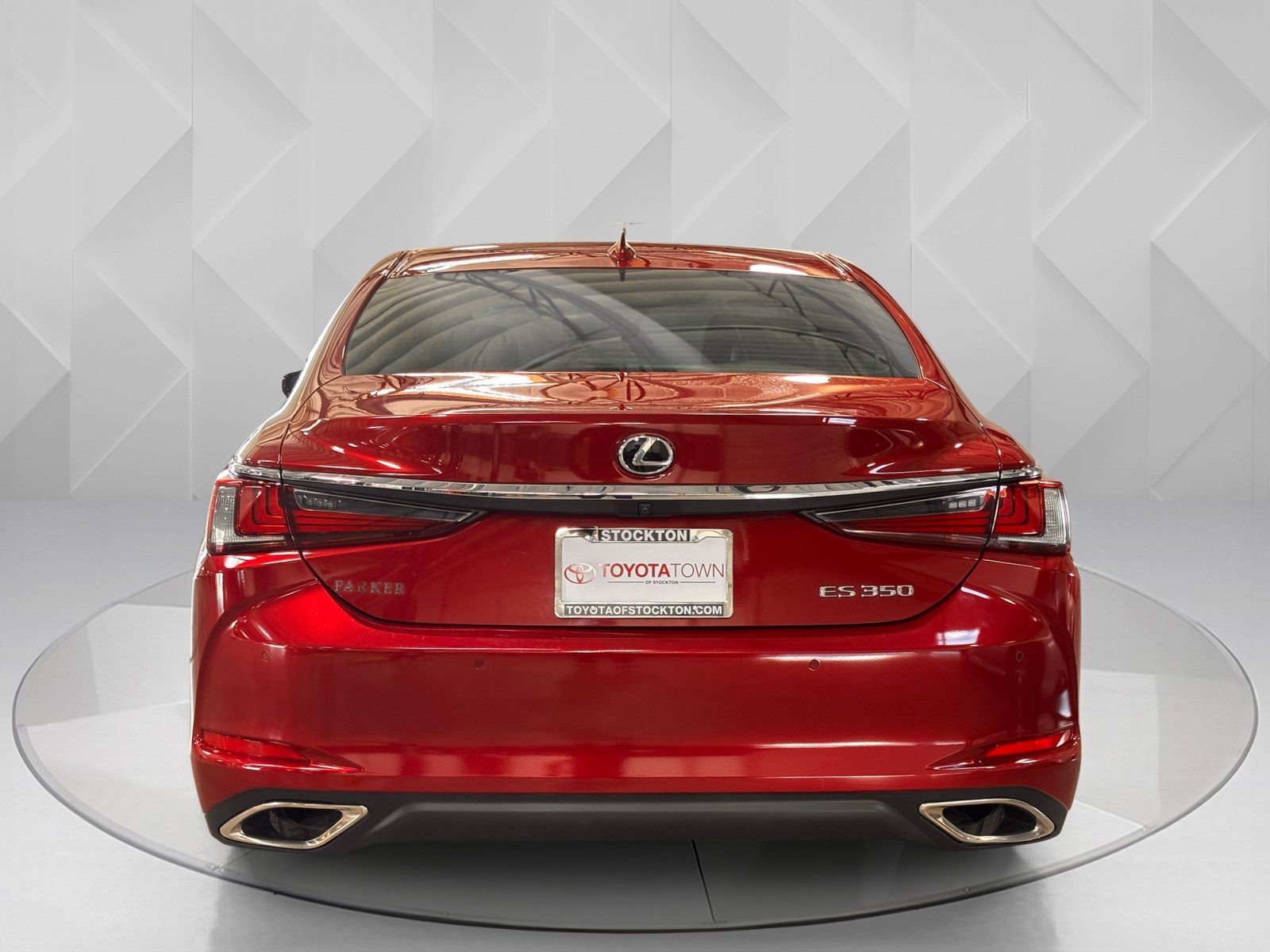 Used 2019 Lexus ES 350 Ultra Luxury w/ Accessory Package 2 image 3