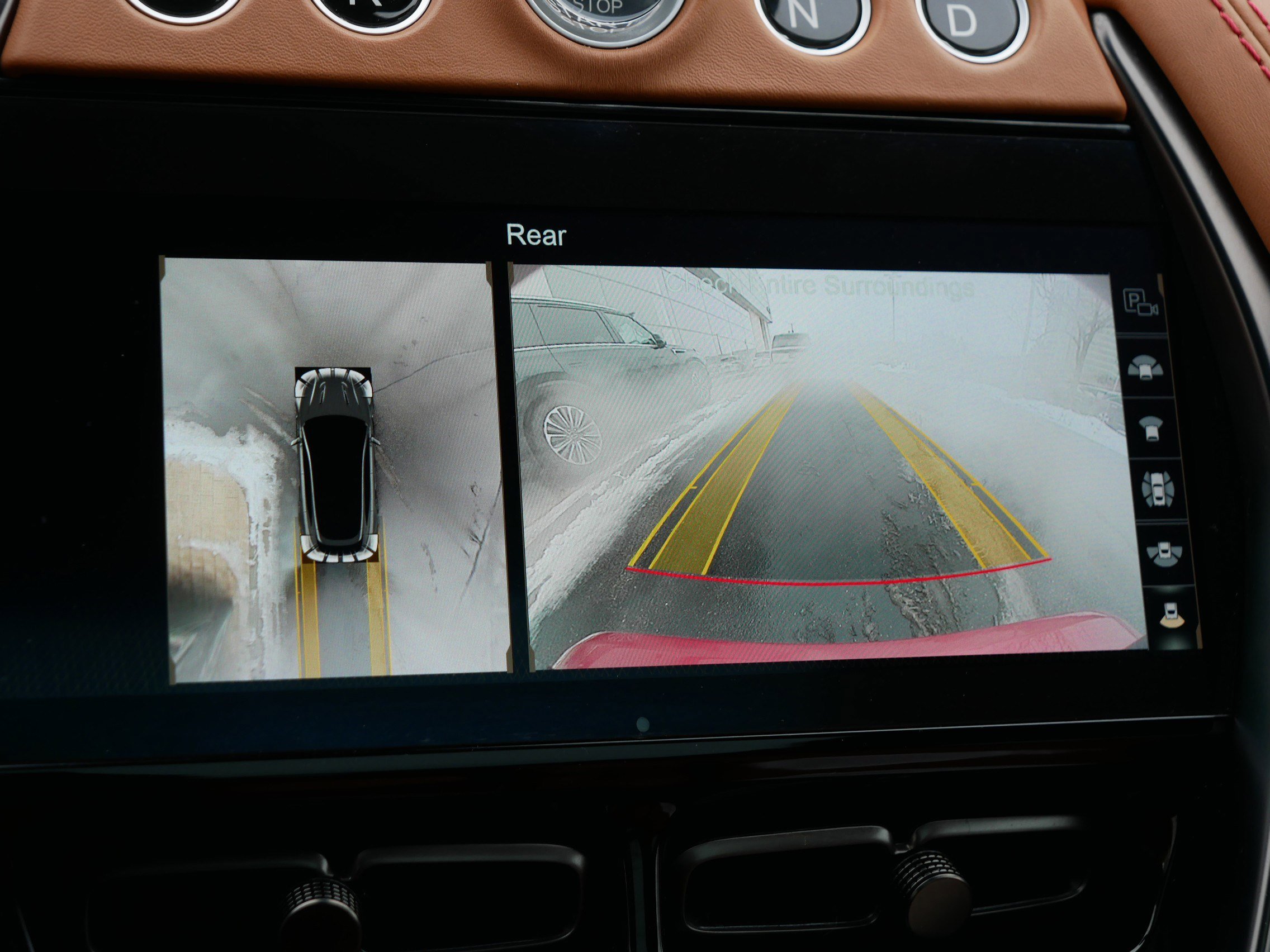 Used 2022 Aston Martin DBX image 27