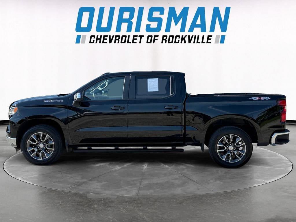 Used 2022 Chevrolet Silverado 1500 LT AWD/4WD image 3