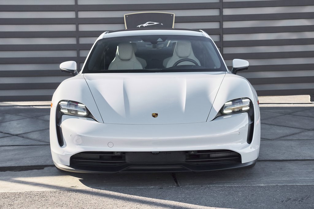 Used 2023 Porsche Taycan 4S w/ Premium Package image 12