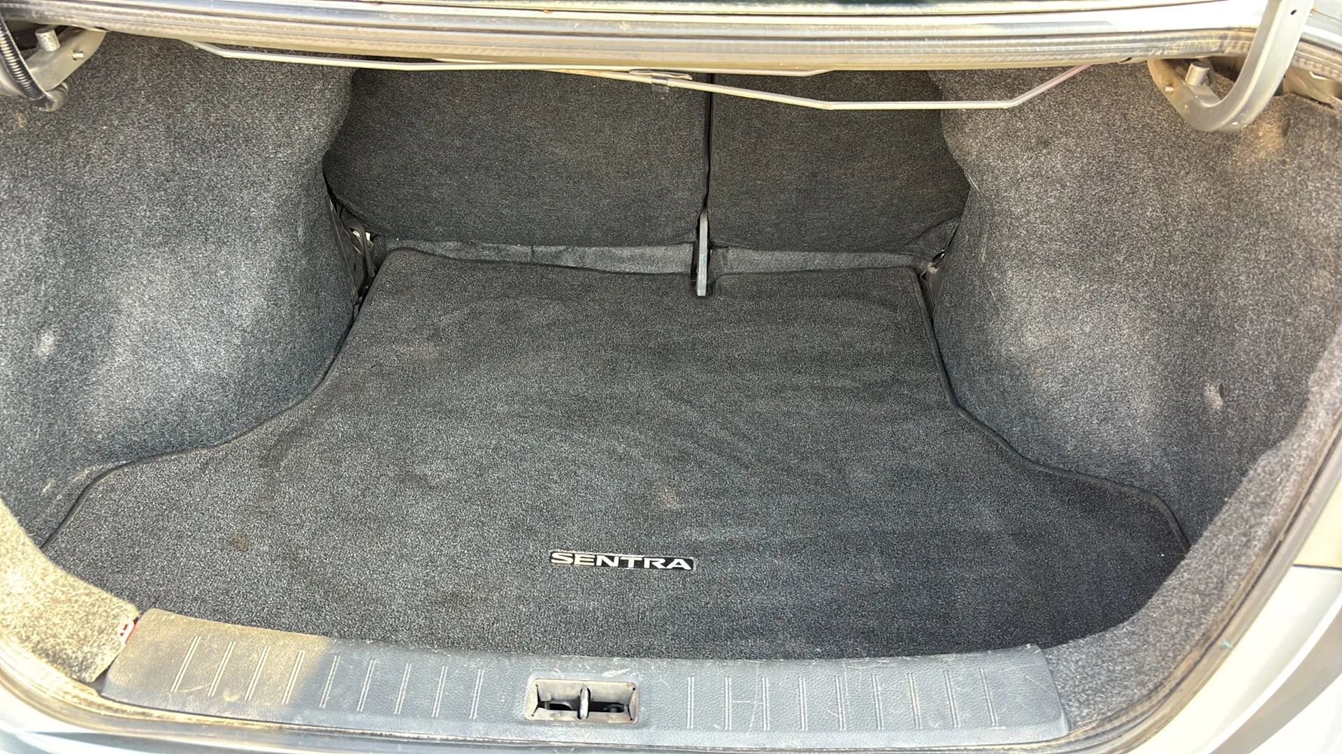 Used 2014 Nissan Sentra S FWD image 25