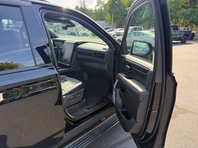 Certified 2026 GMC Yukon AT4 Ultimate AWD/4WD image 28