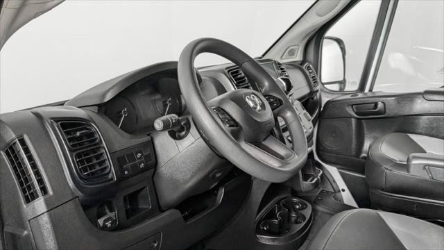 Used 2024 RAM ProMaster 2500 w/ Convenience Group FWD image 19