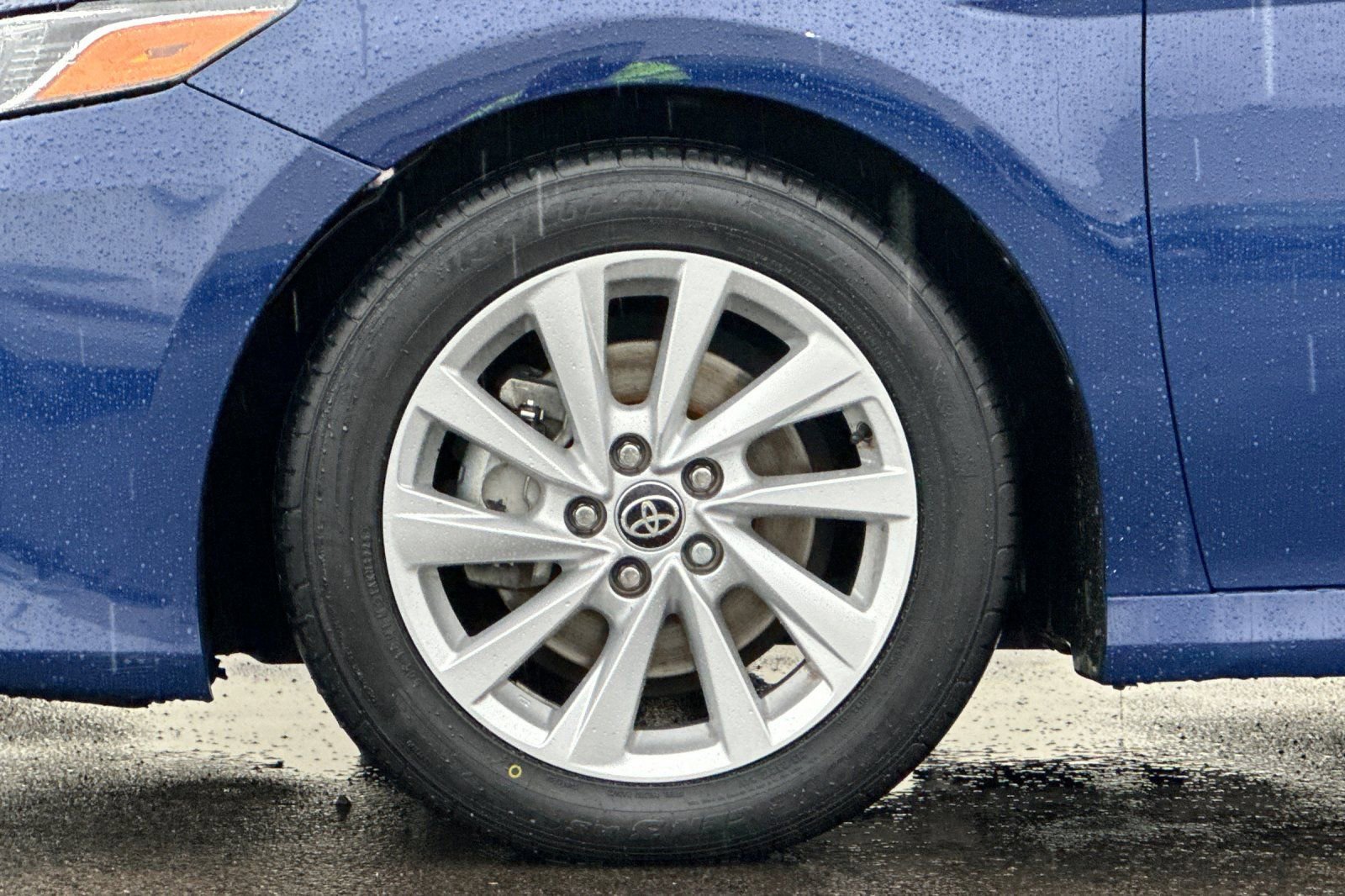 Used 2023 Toyota Camry LE image 29