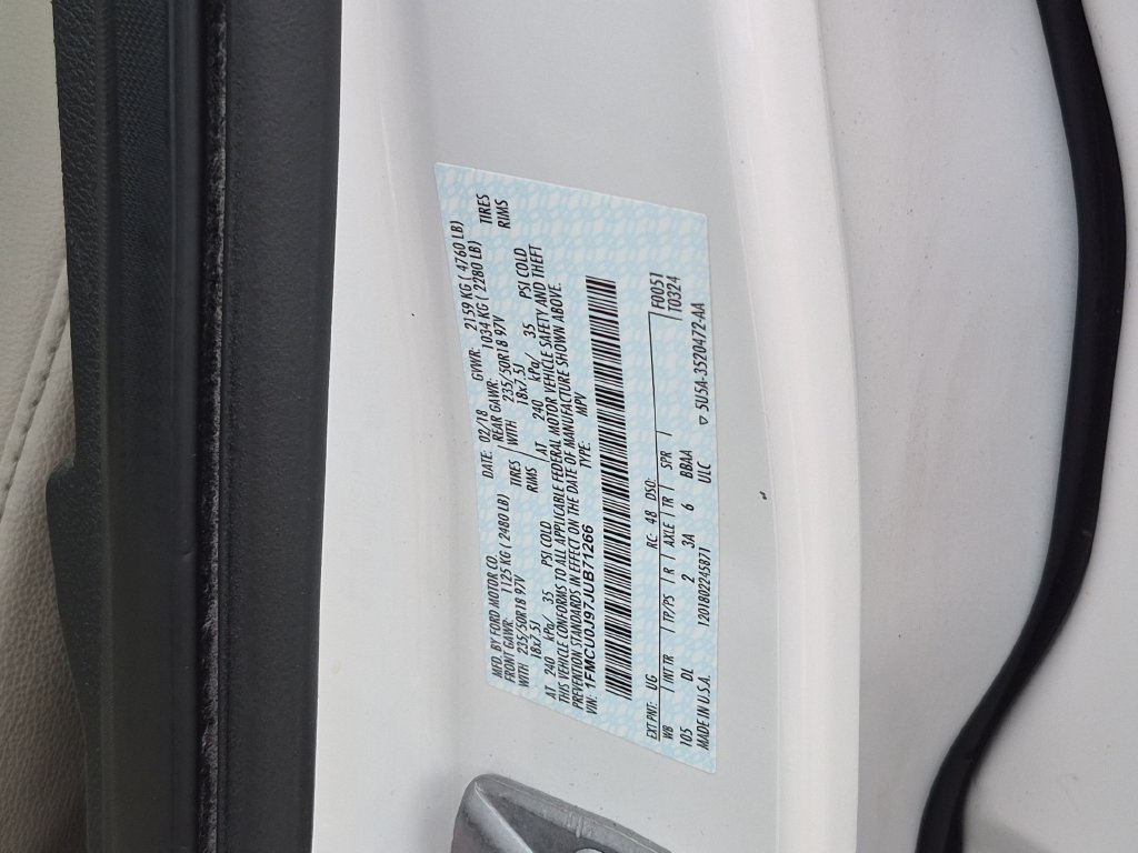 Used 2018 Ford Escape Titanium w/ Ford Safe & Smart Package FWD image 30