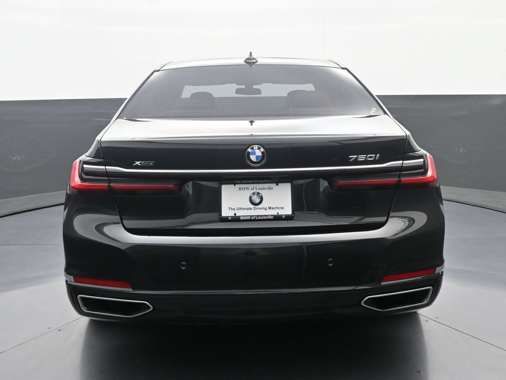 Used 2022 BMW 750i xDrive w/ Autobahn Package AWD/4WD image 6