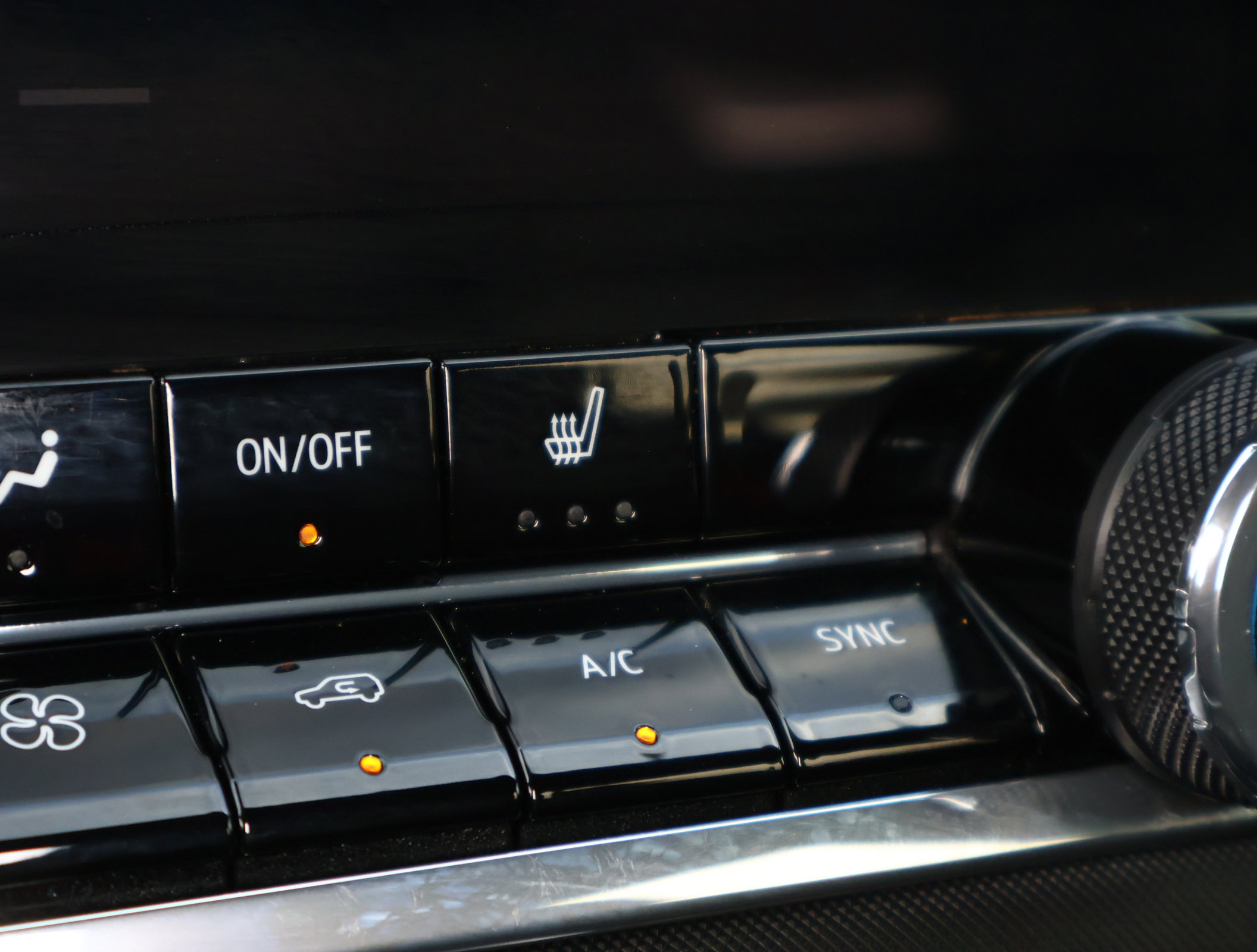 Used 2024 Chevrolet Colorado Z71 w/ Z71 Convenience Package 2 image 20