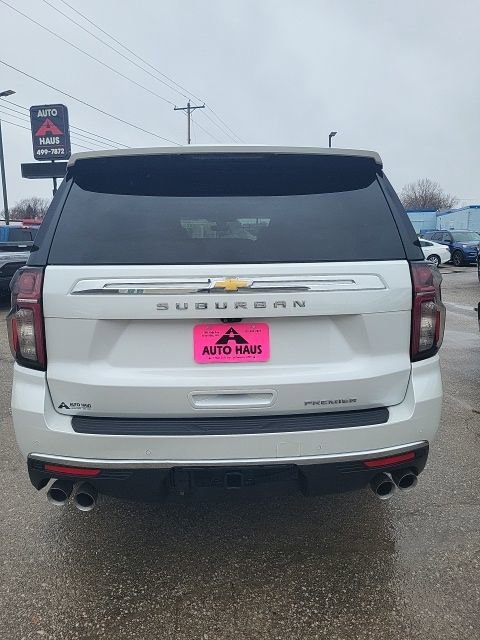 Used 2021 Chevrolet Suburban Premier w/ Premium Package image 25