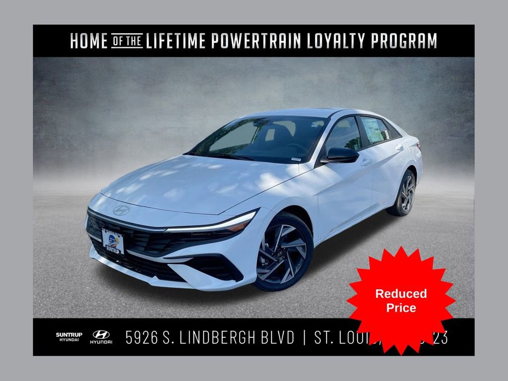 Used 2025 Hyundai Elantra SEL image 1