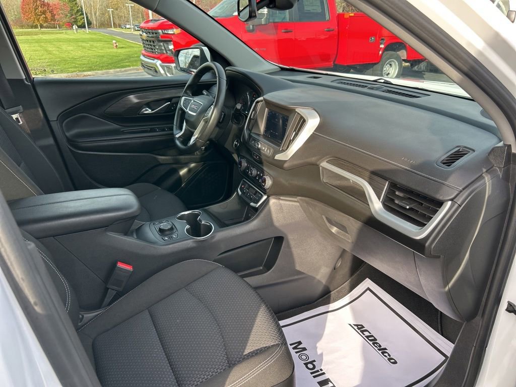 Used 2022 GMC Terrain SLE w/ Driver Convenience Package image 36
