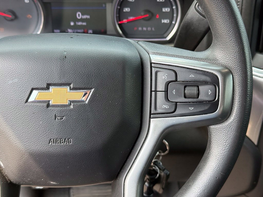 Used 2020 Chevrolet Silverado 1500 LT w/ LT Value Package AWD/4WD image 16