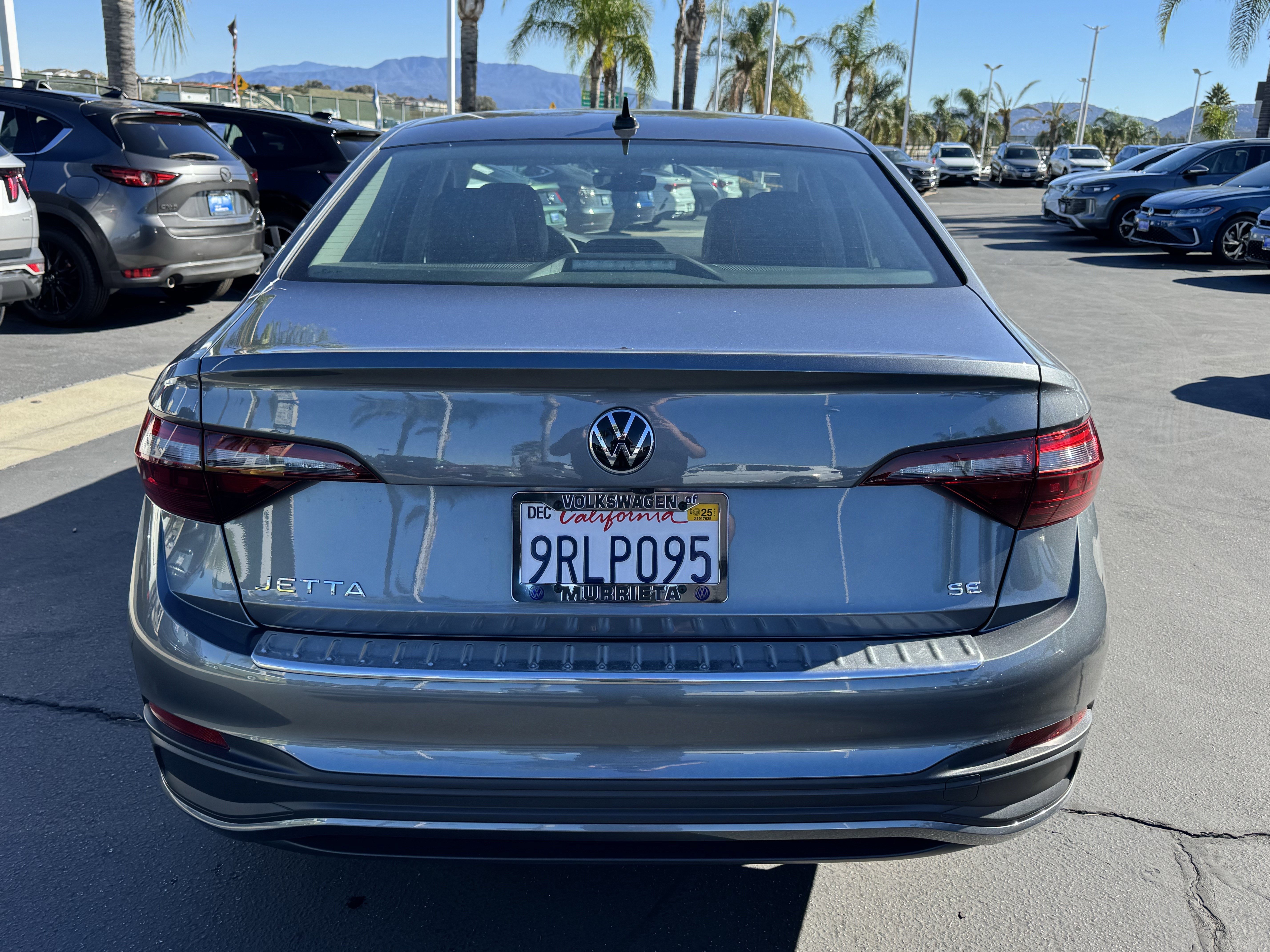 Certified 2024 Volkswagen Jetta SE image 9