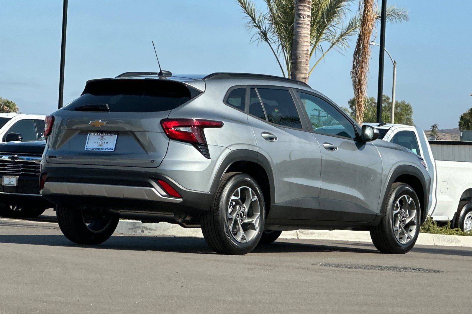 New 2026 Chevrolet Trax LT w/ Driver Confidence Package FWD image 4
