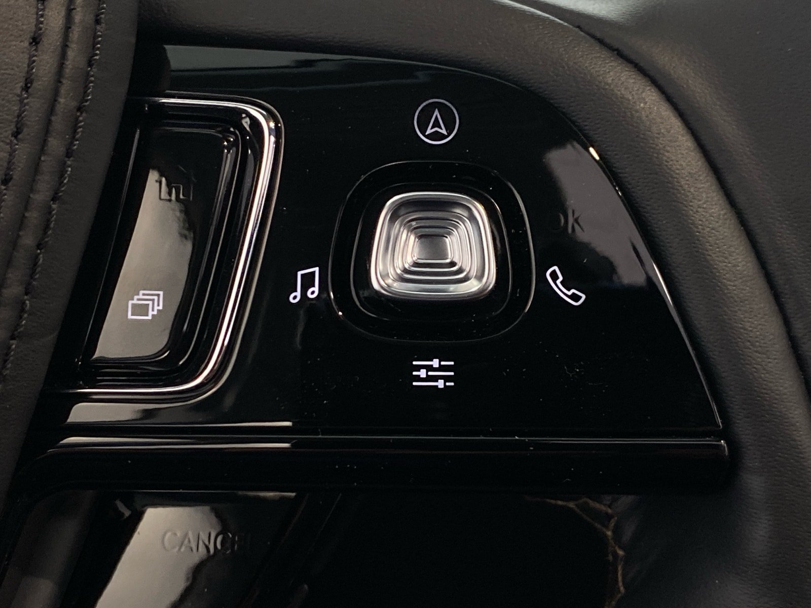 New 2026 Lincoln Aviator AWD image 21