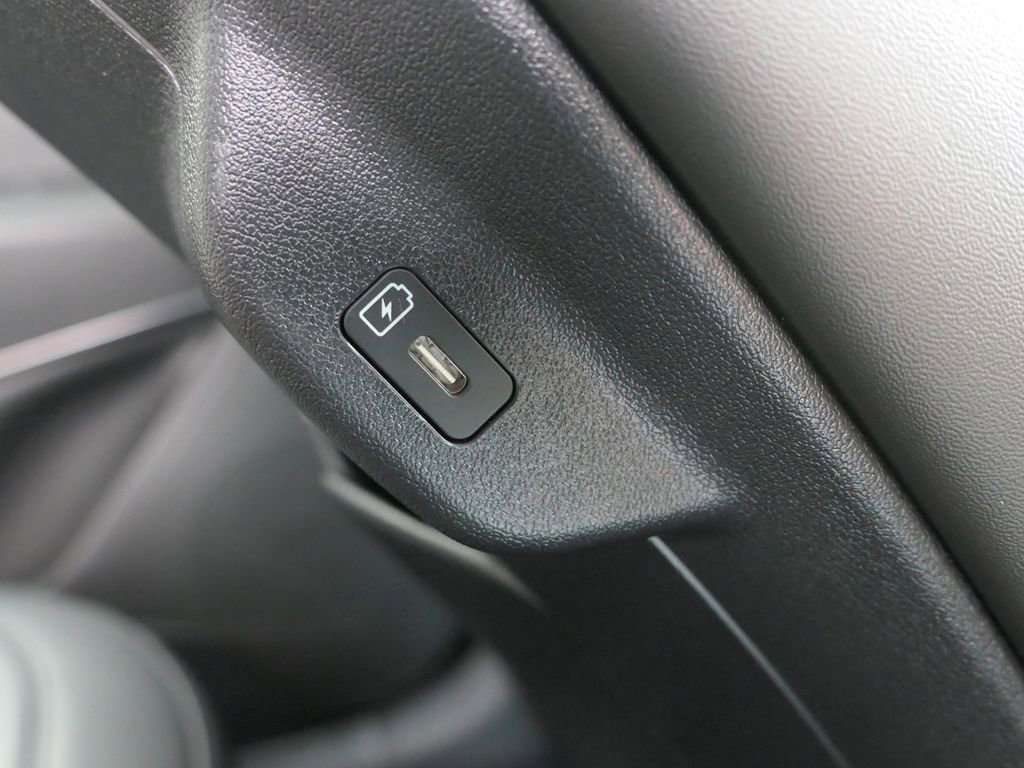 Used 2025 Kia Niro EX image 24