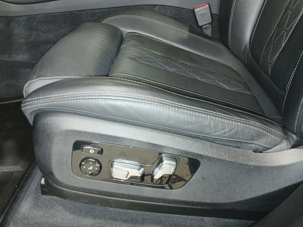 Used 2023 BMW X5 M50i AWD/4WD image 17