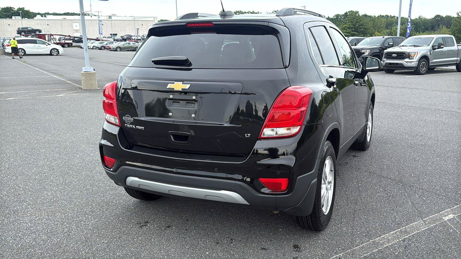 Used 2020 Chevrolet Trax LT w/ Driver Confidence Package AWD/4WD image 7
