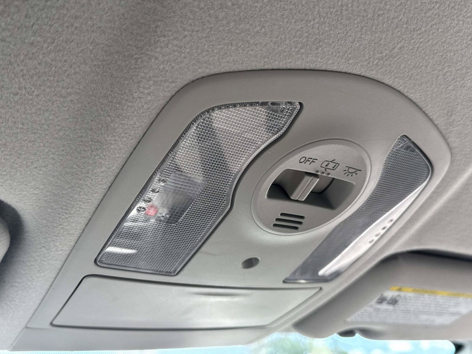 Used 2015 Toyota Prius Three FWD image 28