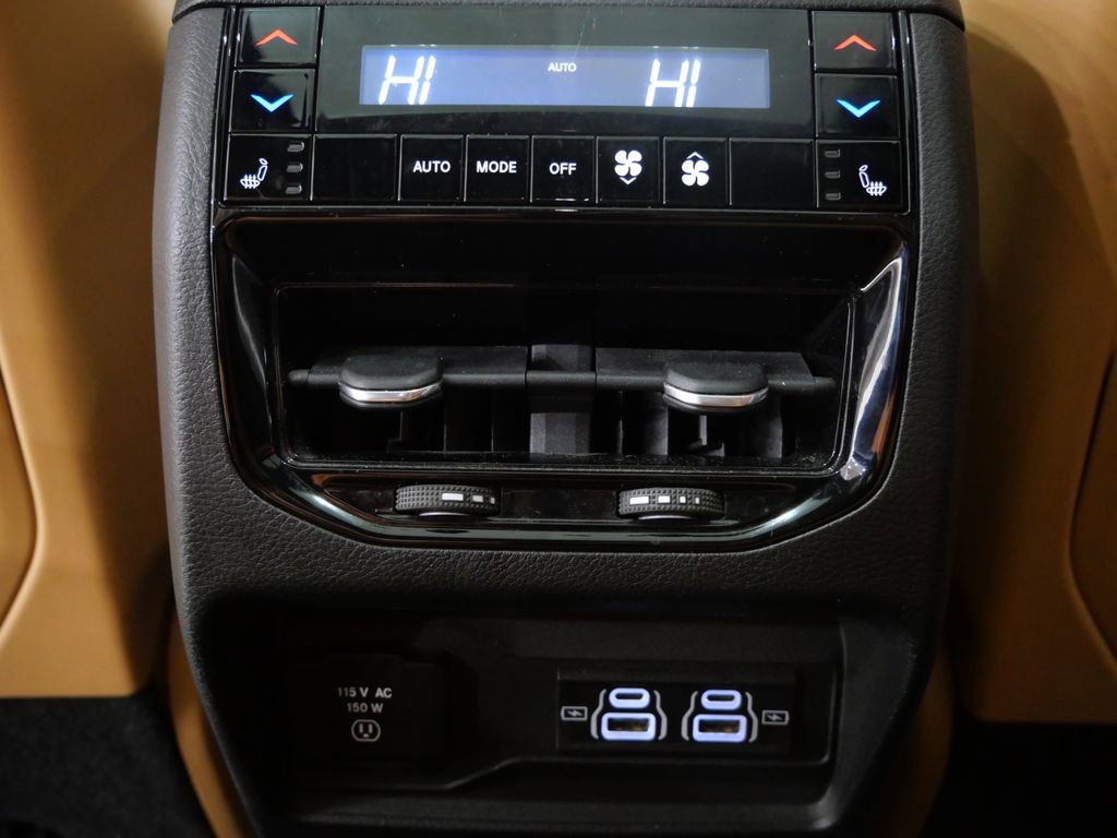 Used 2022 Jeep Grand Cherokee Summit w/ Adv Protech Group IV image 28