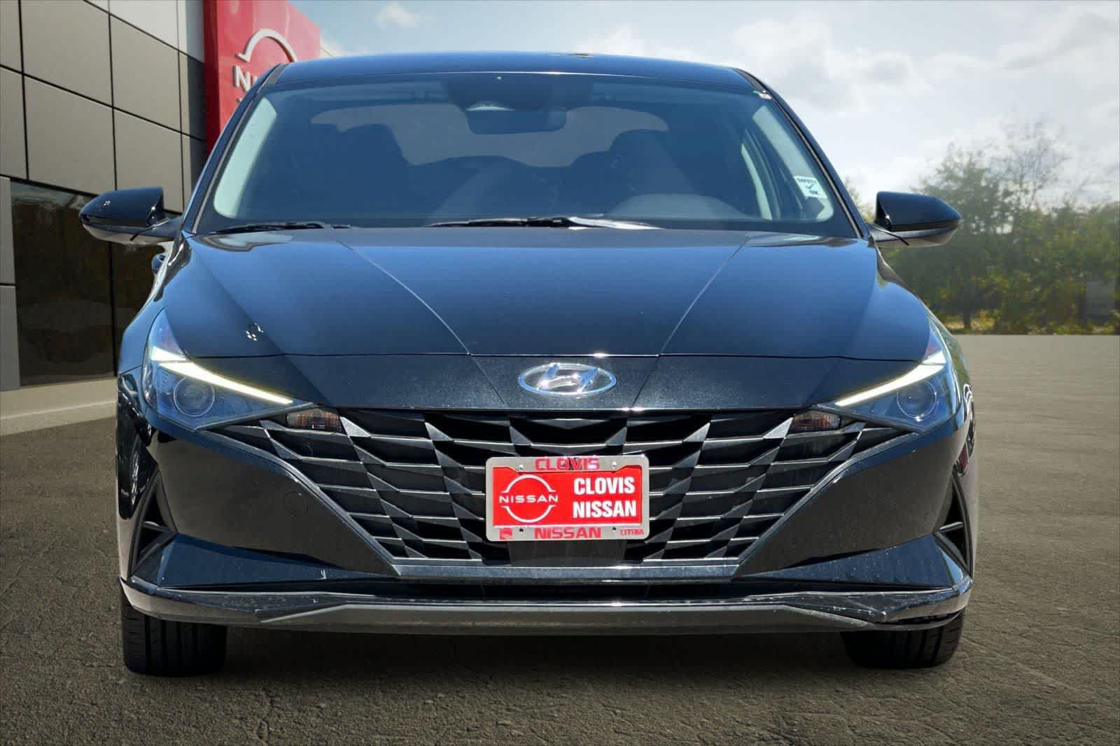 Used 2023 Hyundai Elantra SEL w/ Convenience Package FWD image 11