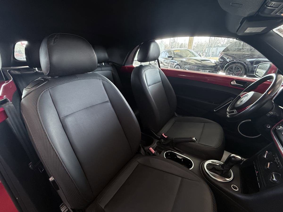 Used 2013 Volkswagen Beetle 2.5 image 29