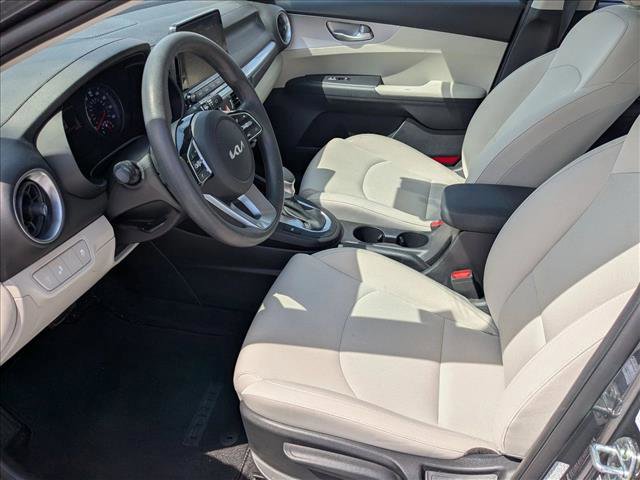 Used 2023 Kia Forte LXS w/ LXS Technology Package FWD image 13