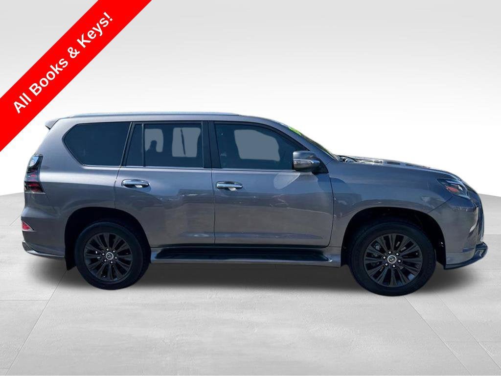 Used 2023 Lexus GX 460 Premium w/ Accessory Package AWD/4WD image 9