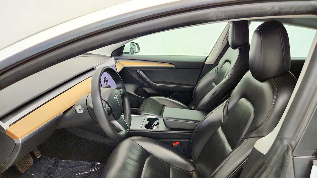Used 2021 Tesla Model 3 Standard Range Plus RWD image 22