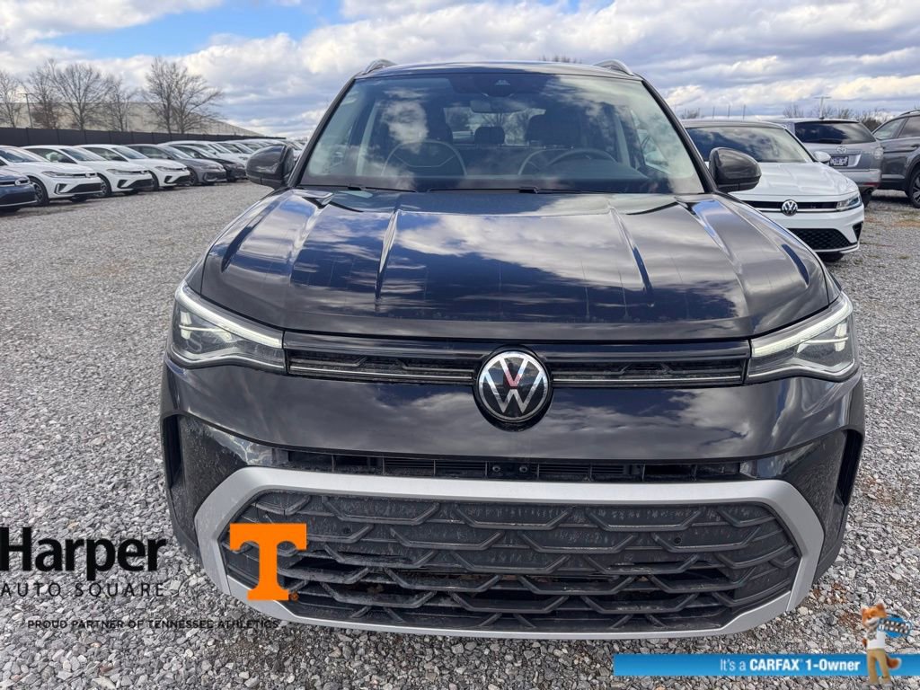 Used 2025 Volkswagen Taos SE image 8