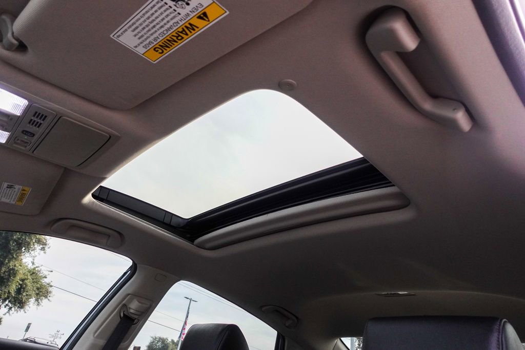 Used 2020 Honda Accord Touring image 25