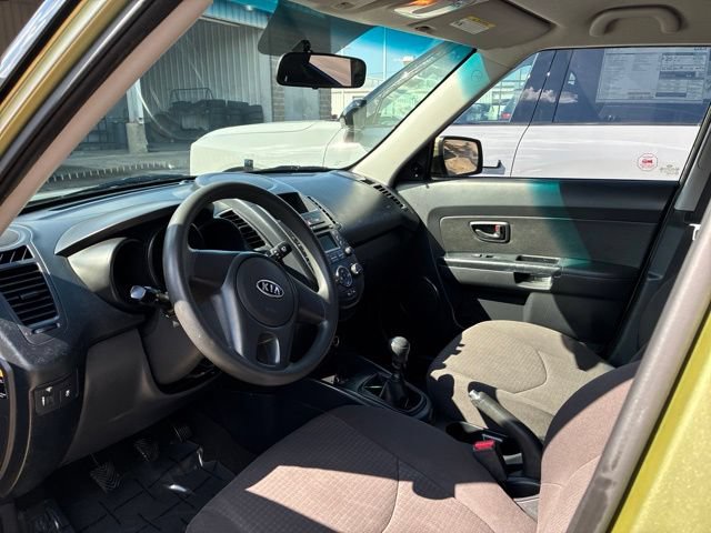 Used 2012 Kia Soul FWD image 7