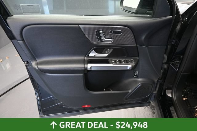 Used 2023 Mercedes-Benz GLB 250 4MATIC image 17
