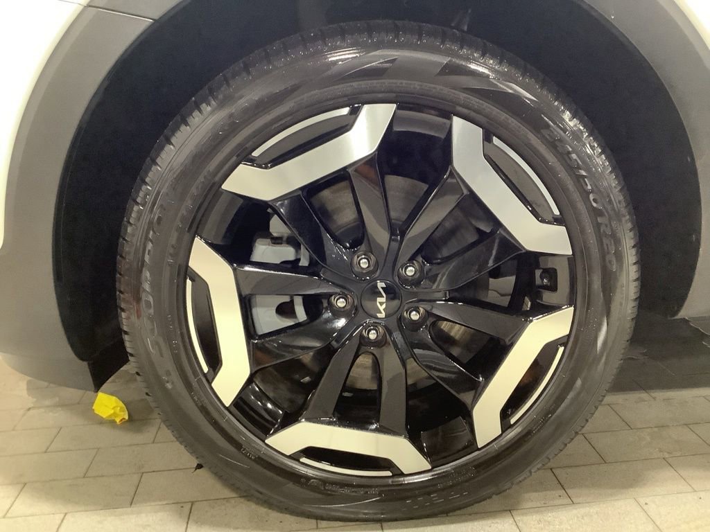 Used 2023 Kia Telluride S image 23