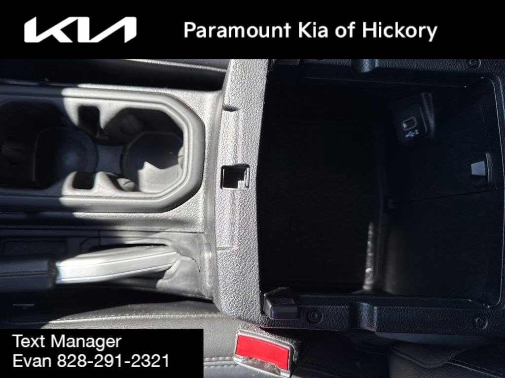 Used 2021 Jeep Wrangler Unlimited Sahara AWD/4WD image 29