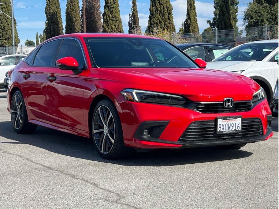 Used 2022 Honda Civic Touring image 3