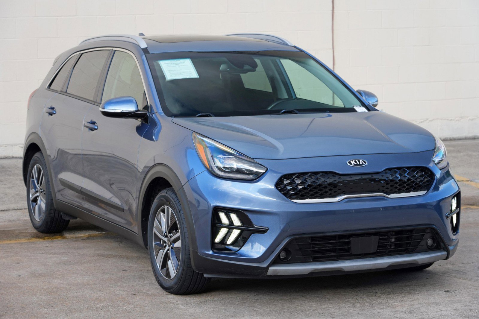 Used 2020 Kia Niro EX Premium FWD image 51