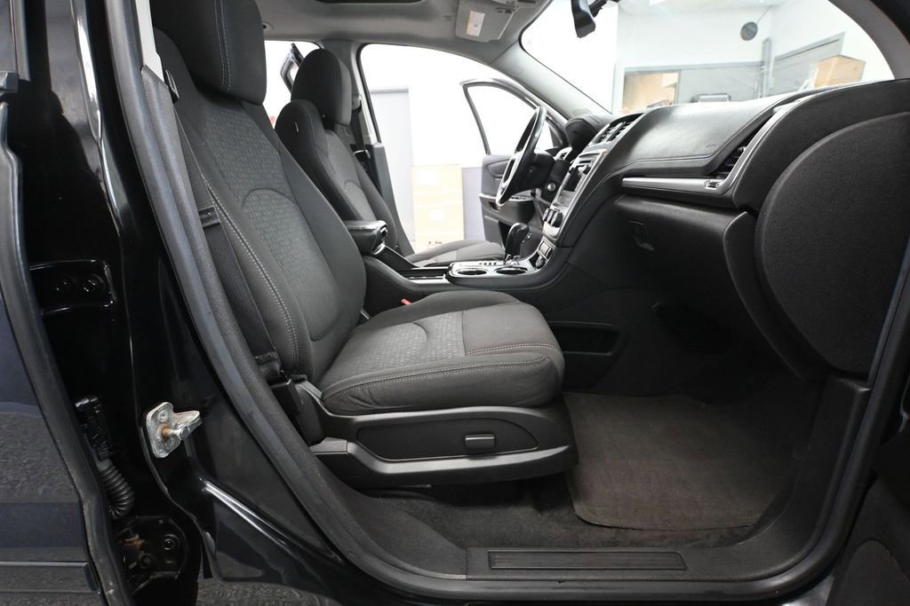 Used 2016 GMC Acadia SLE AWD/4WD image 51