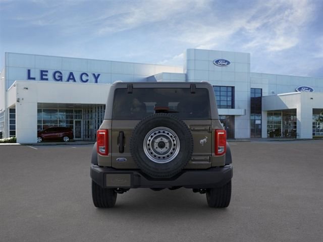 New 2025 Ford Bronco 4-Door image 5