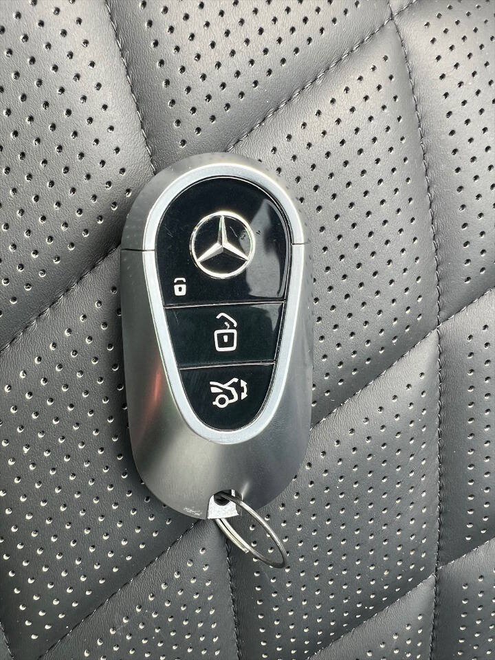 Used 2024 Mercedes-Benz S 580 4MATIC Sedan image 19