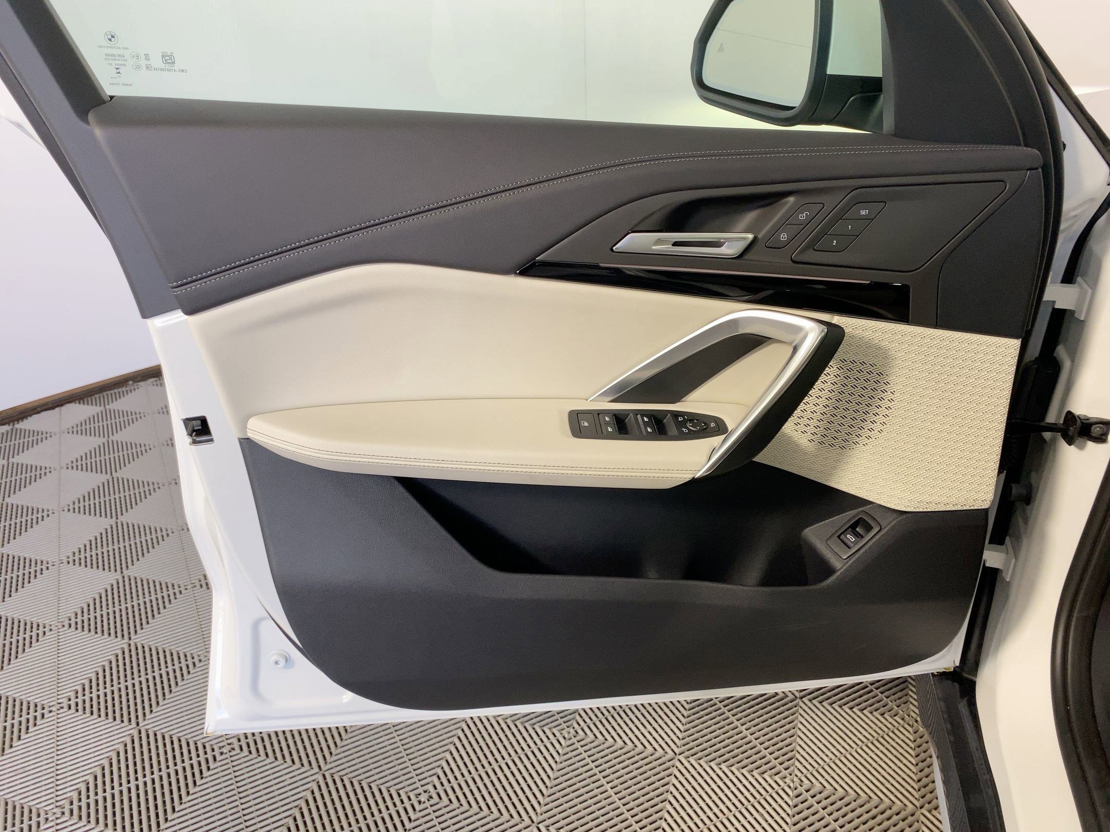 Used 2026 BMW X1 xDrive28i w/ Convenience Package image 10