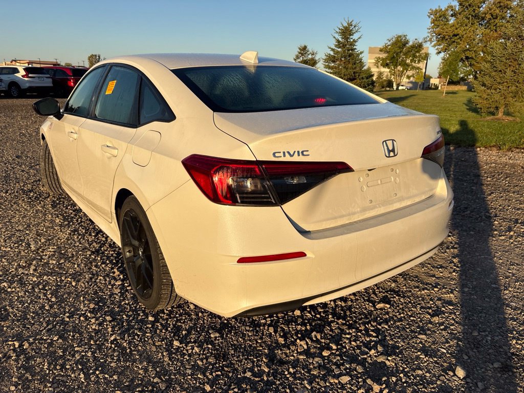 Used 2023 Honda Civic Sport image 8