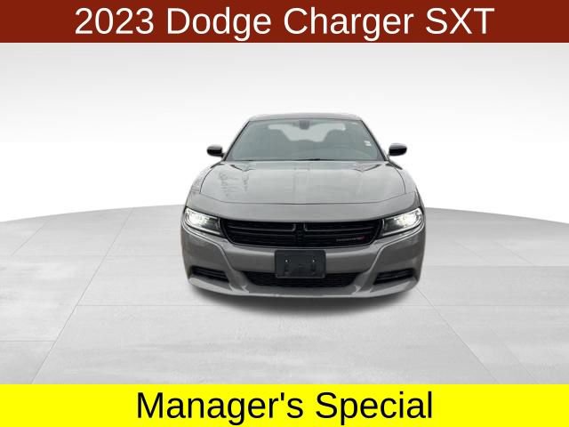 Used 2023 Dodge Charger SXT image 2