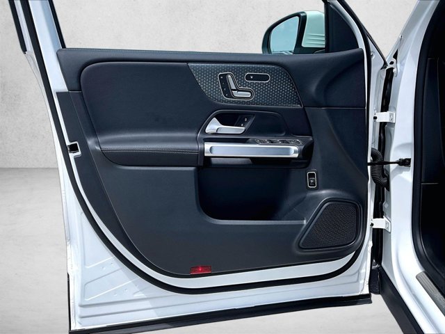 Certified 2024 Mercedes-Benz GLB 250 4MATIC image 18