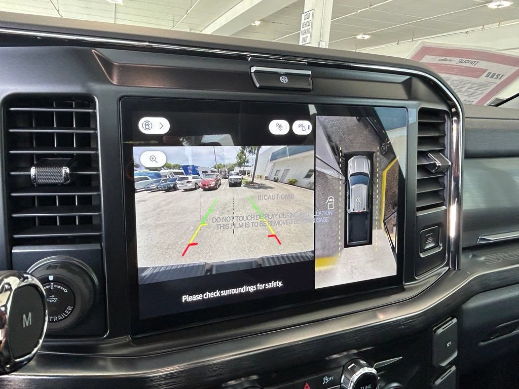 New 2026 Ford F250 Lariat w/ Black Appearance Package AWD/4WD image 13