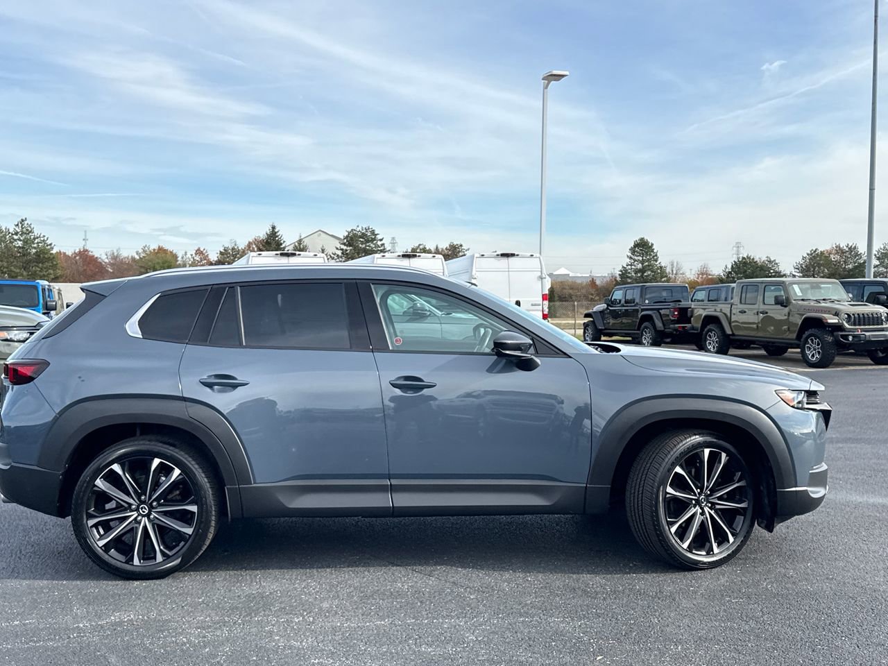 Used 2023 MAZDA CX-50 AWD 2.5 S w/ Premium Package image 2