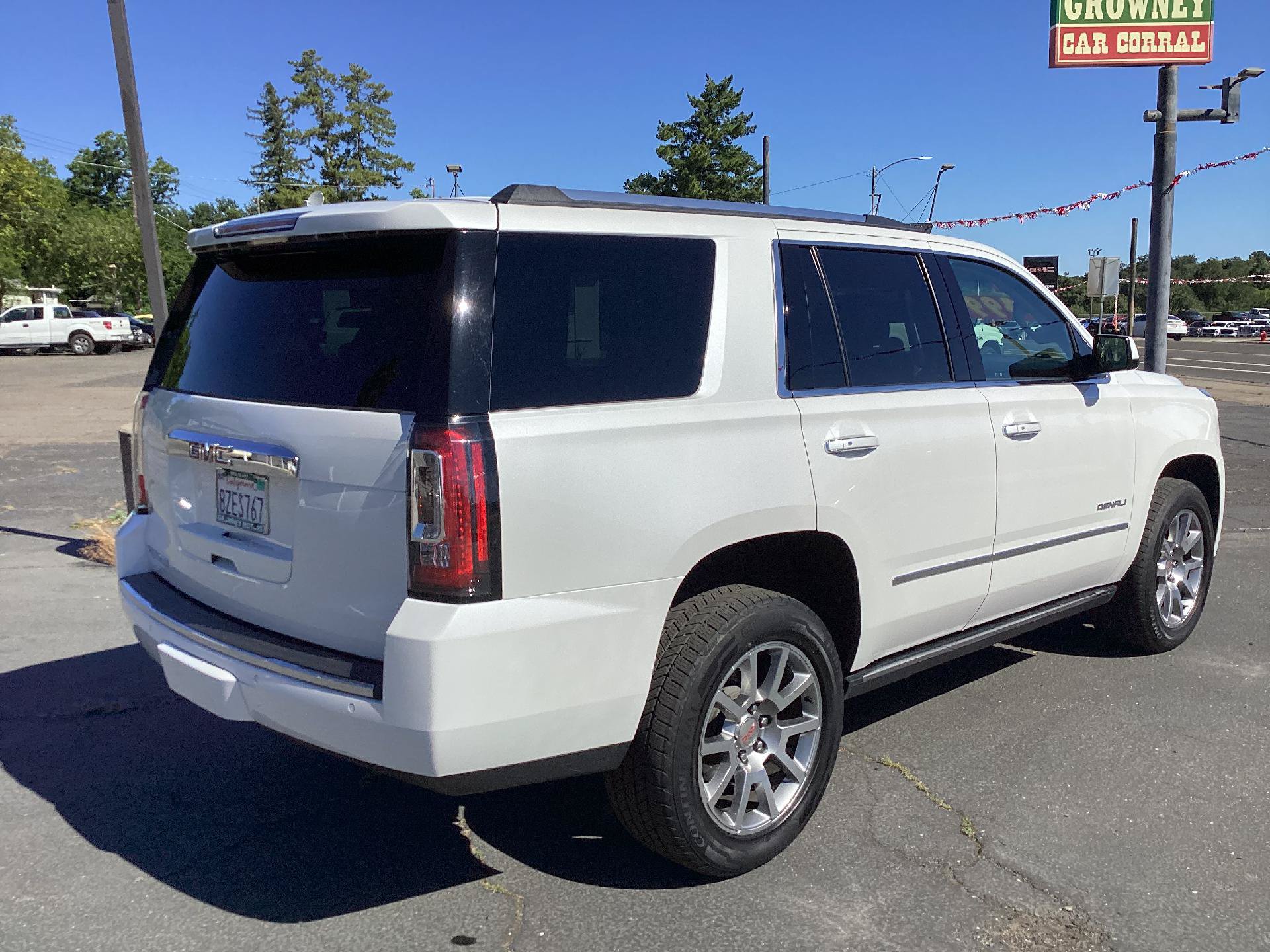 Used 2020 GMC Yukon Denali AWD/4WD image 3